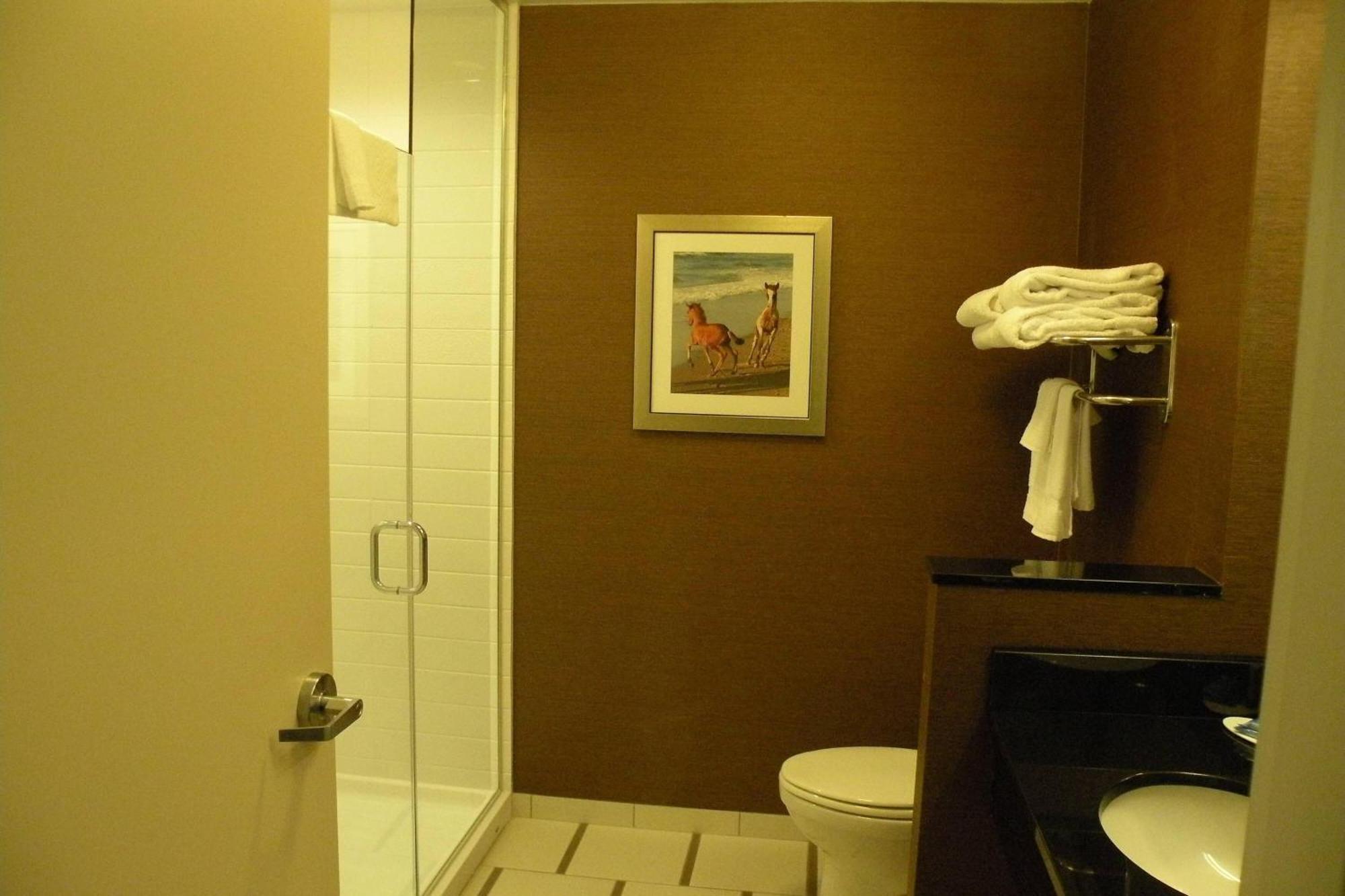 Fairfield Inn & Suites By Marriott Chincoteague Island Waterfront מראה חיצוני תמונה